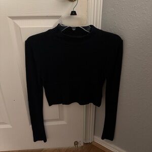 PacSun Black Long Sleeve Crop Top
